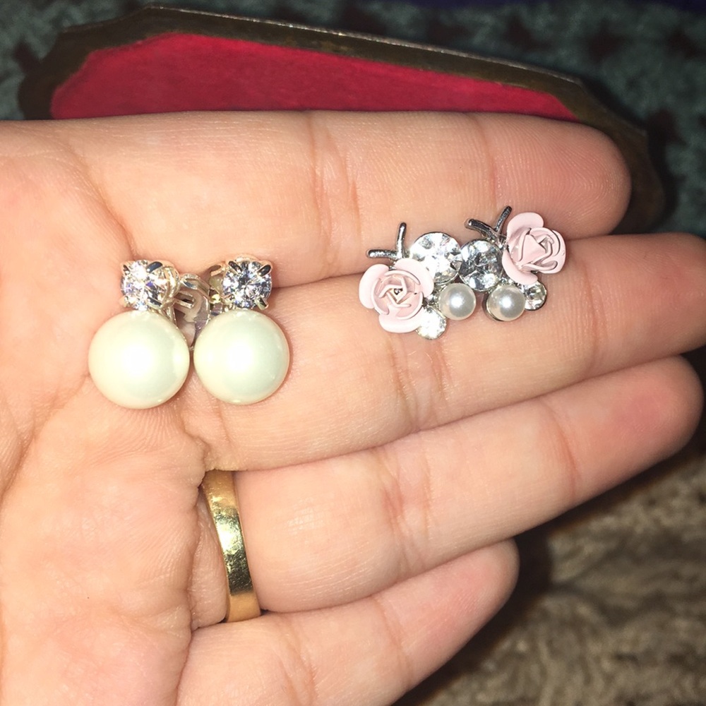 Clip on Diamond/pearl, rose/pearl earrings 😍